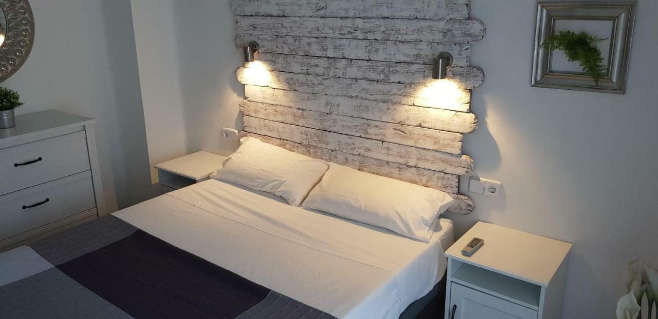 Domus Valencia Apartamentos Centro Frente A Torres De Serrano Dış mekan fotoğraf