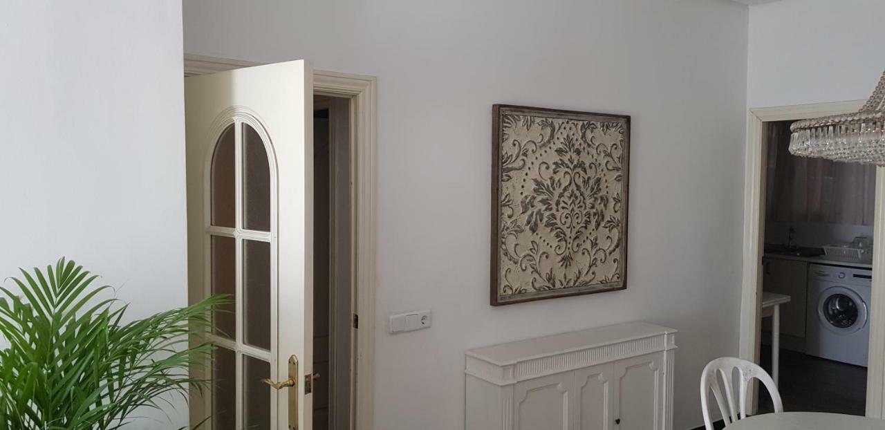 Domus Valencia Apartamentos Centro Frente A Torres De Serrano Dış mekan fotoğraf