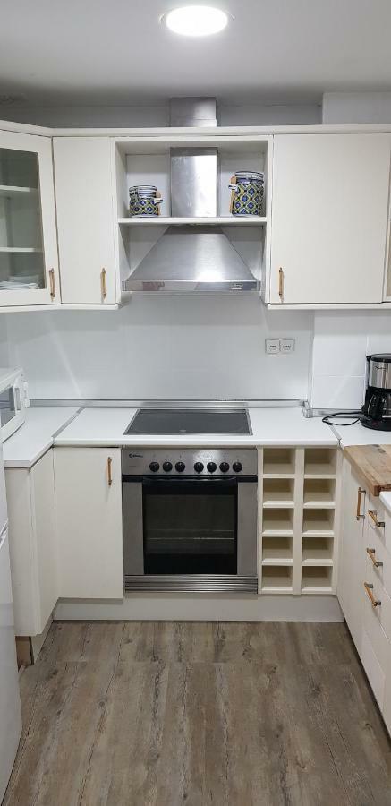 Domus Valencia Apartamentos Centro Frente A Torres De Serrano Dış mekan fotoğraf
