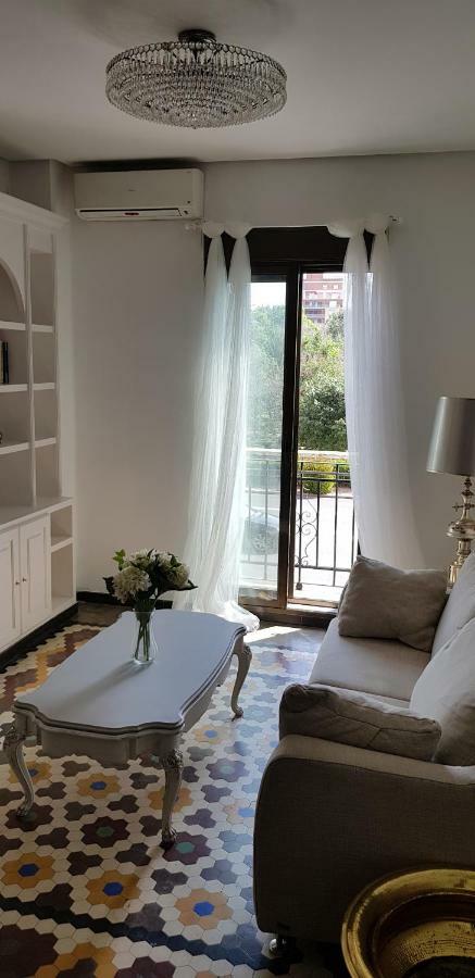 Domus Valencia Apartamentos Centro Frente A Torres De Serrano Dış mekan fotoğraf